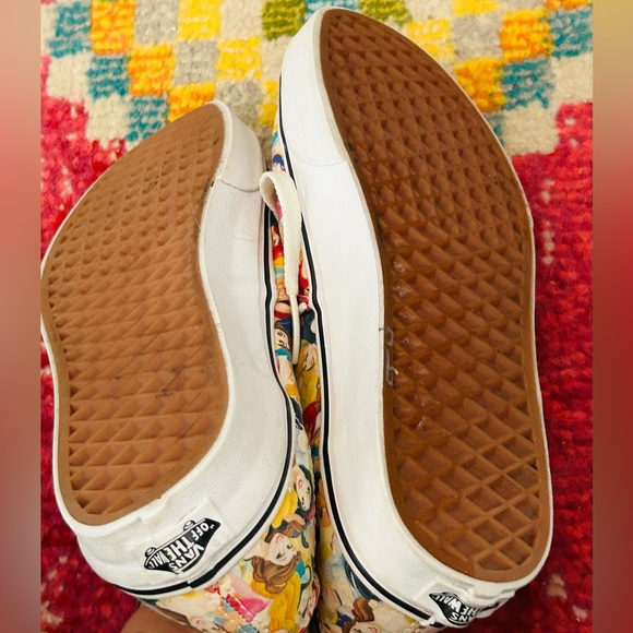 Disney princess van authentic sneakers 7.5m/9w - Picture 5 of 5